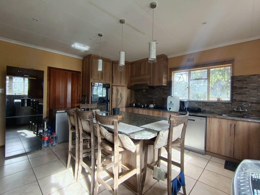 4 Bedroom Property for Sale in Lakeview Free State